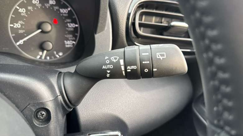 Toyota Yaris 1.5 Hybrid Icon 5dr CVT Hybrid Hatchback